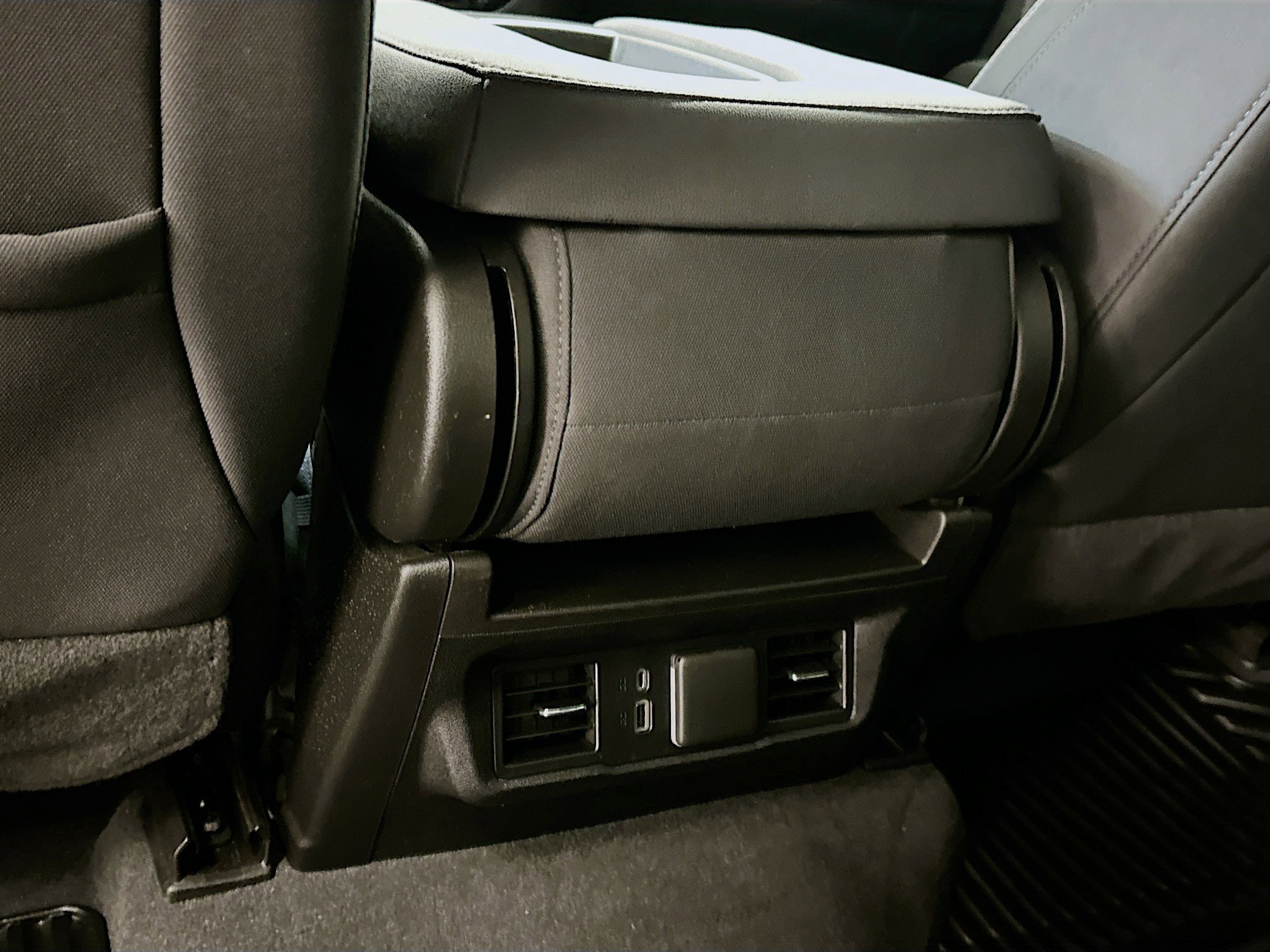 Used 2023 Chevrolet Silverado 1500 LT AWD/4WD image 28