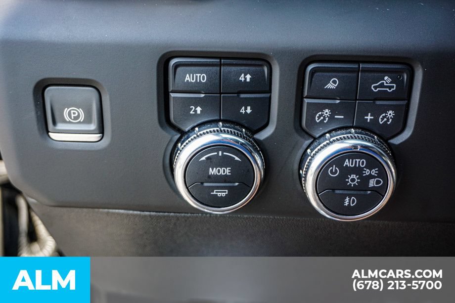 Used 2024 GMC Sierra 3500 Denali Ultimate AWD/4WD image 46