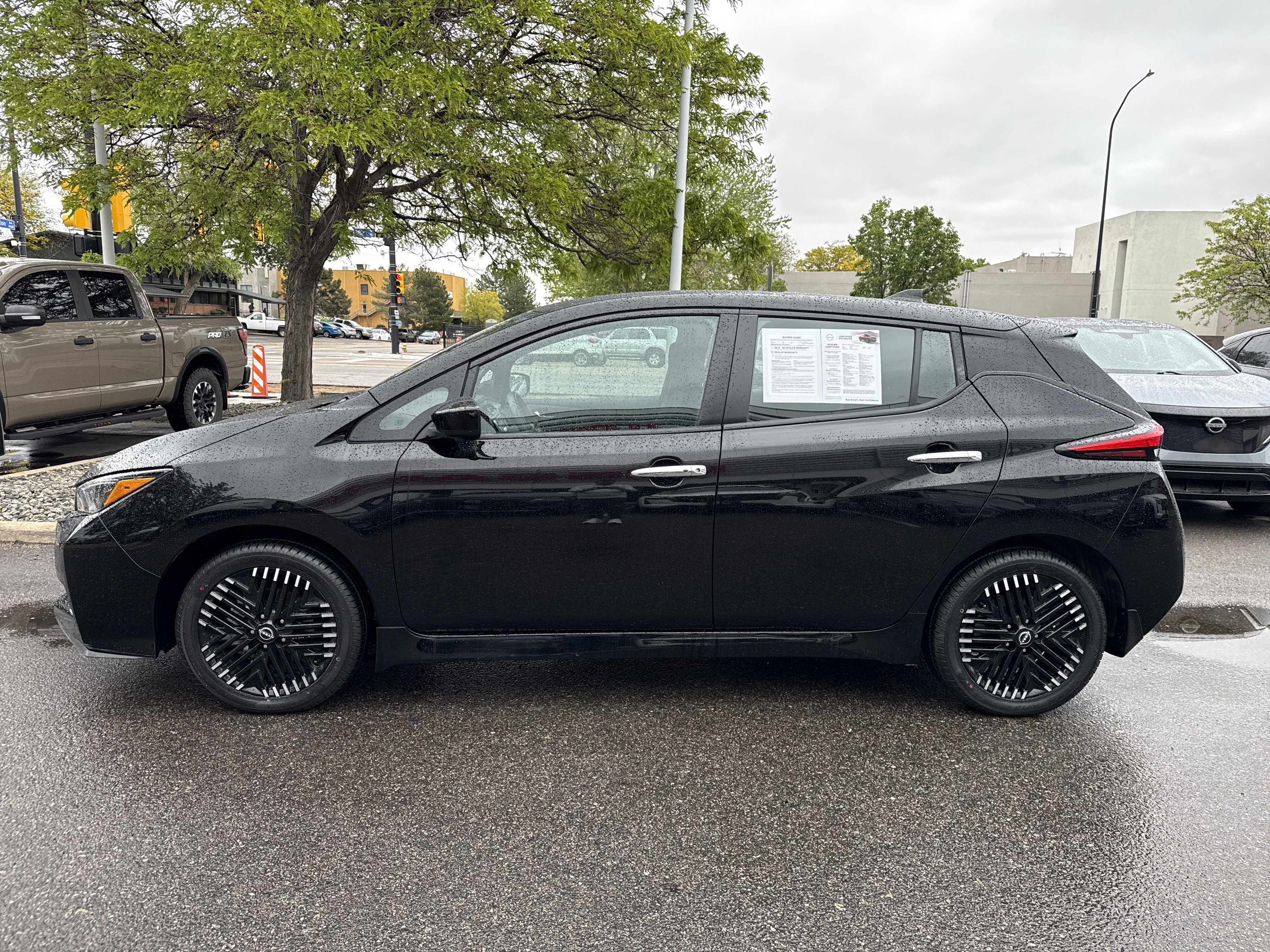 Certified 2024 Nissan Leaf SV Plus FWD image 6