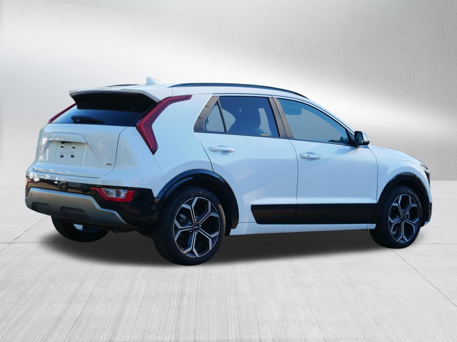Certified 2023 Kia Niro EX Touring FWD image 7