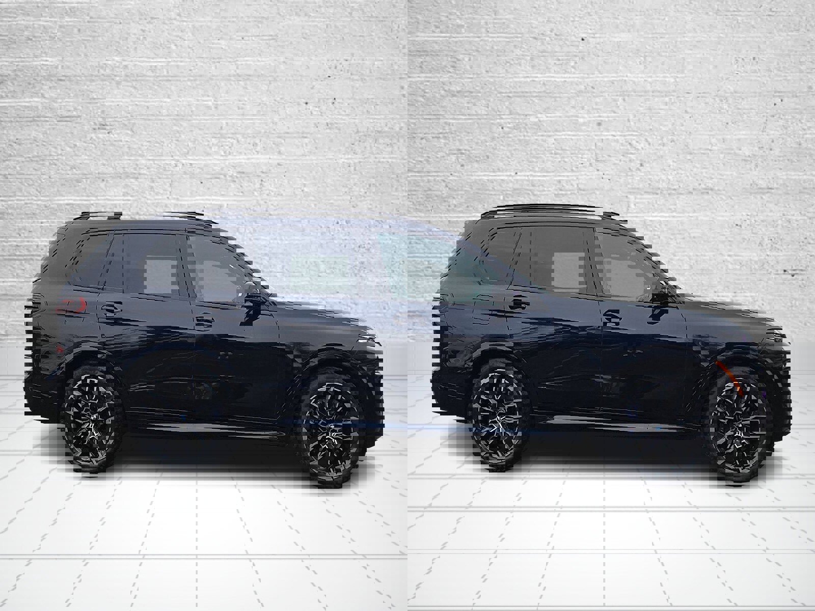 Used 2023 BMW X7 M60i w/ Executive Package image 7