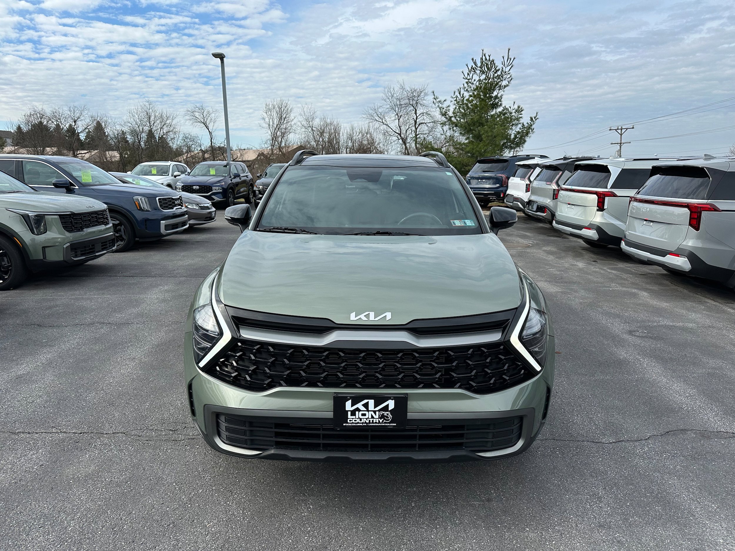 Used 2024 Kia Sportage X-Line w/ X-Line Premium Package image 2