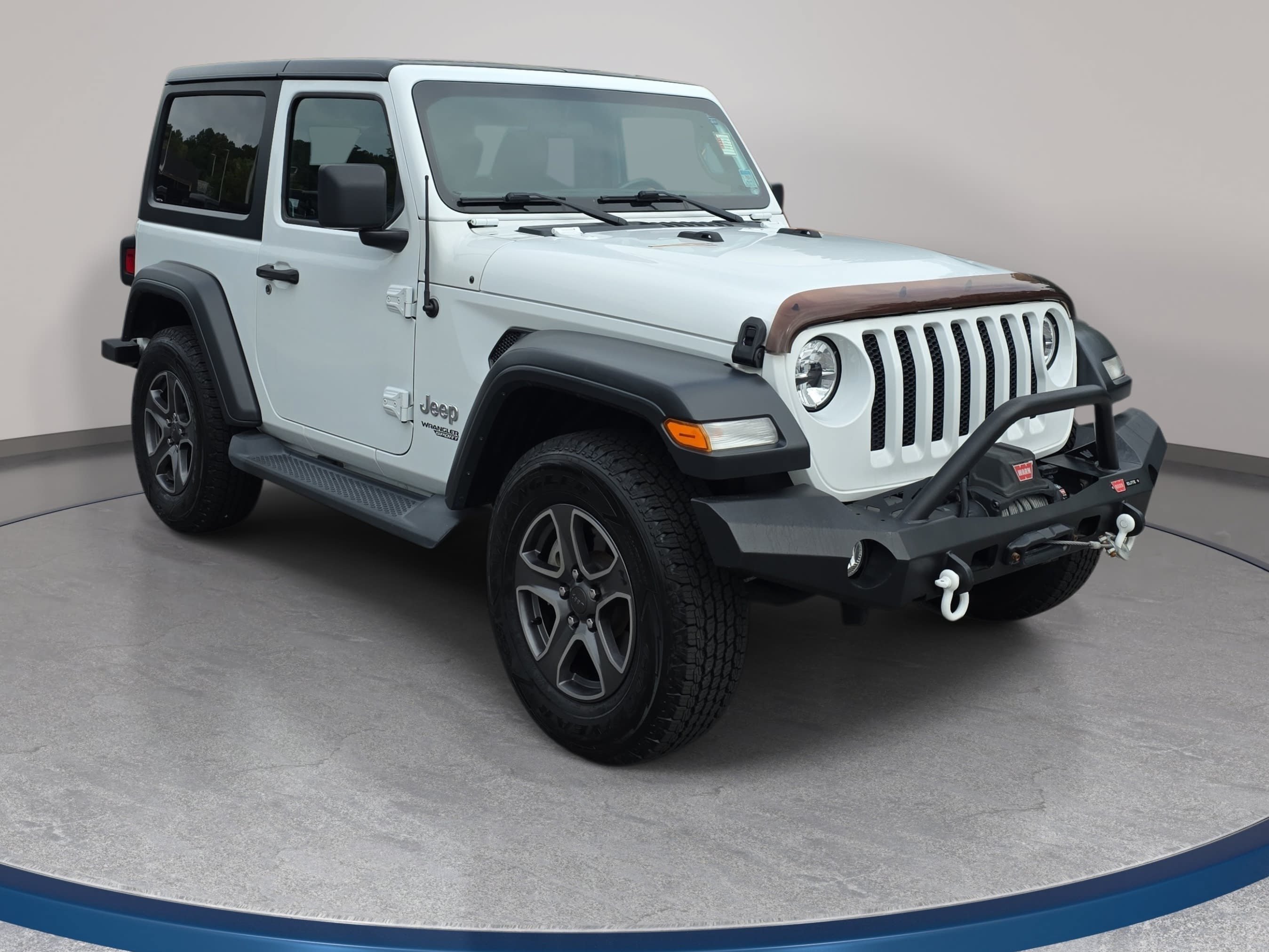 Used 2018 Jeep Wrangler Sport AWD/4WD image 3