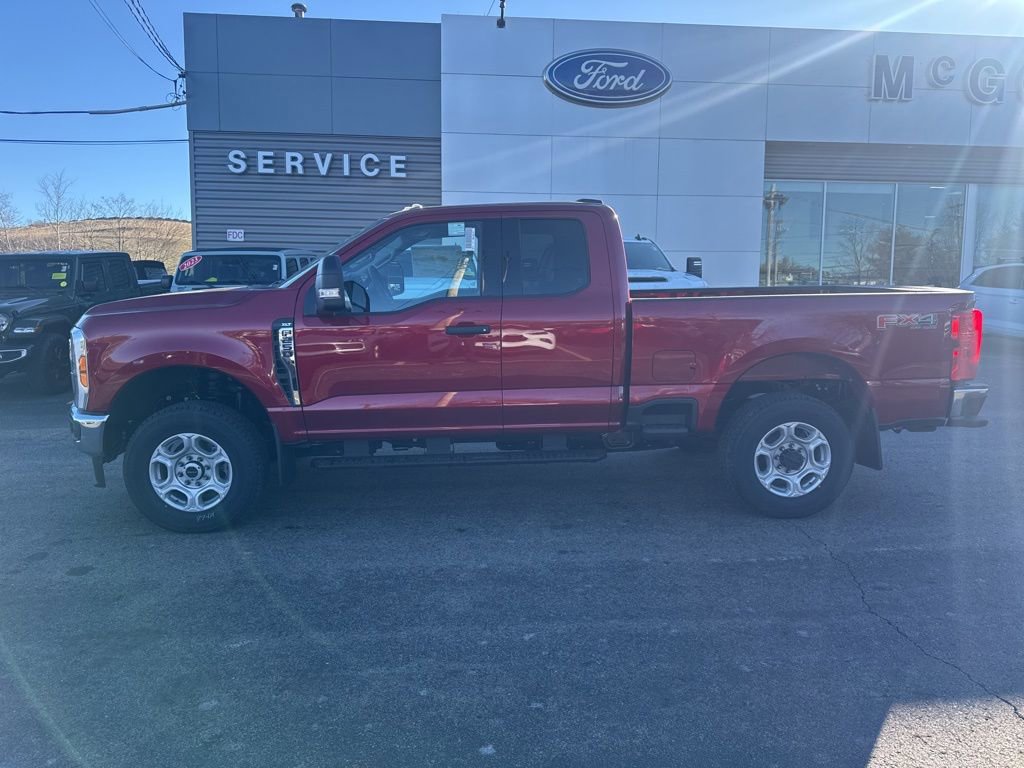 New 2026 Ford F250 XLT w/ FX4 Off-Road Package image 9