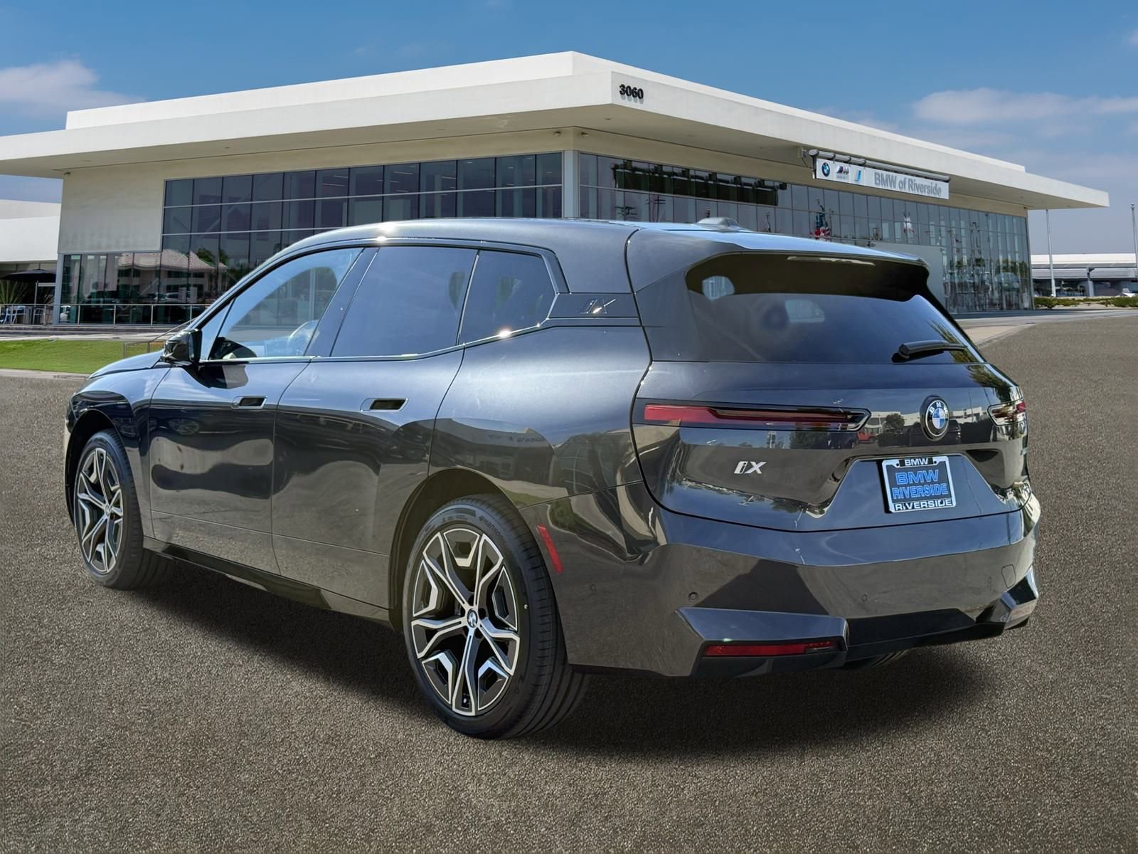 New 2026 BMW iX xDrive45 image 8