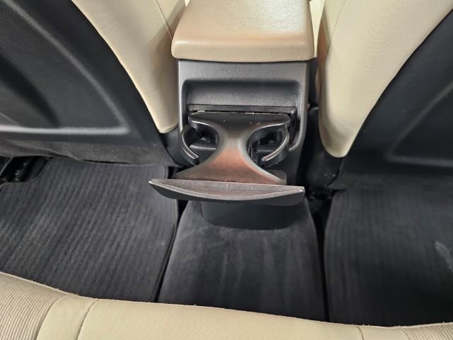 Used 2017 Hyundai Elantra SE image 32