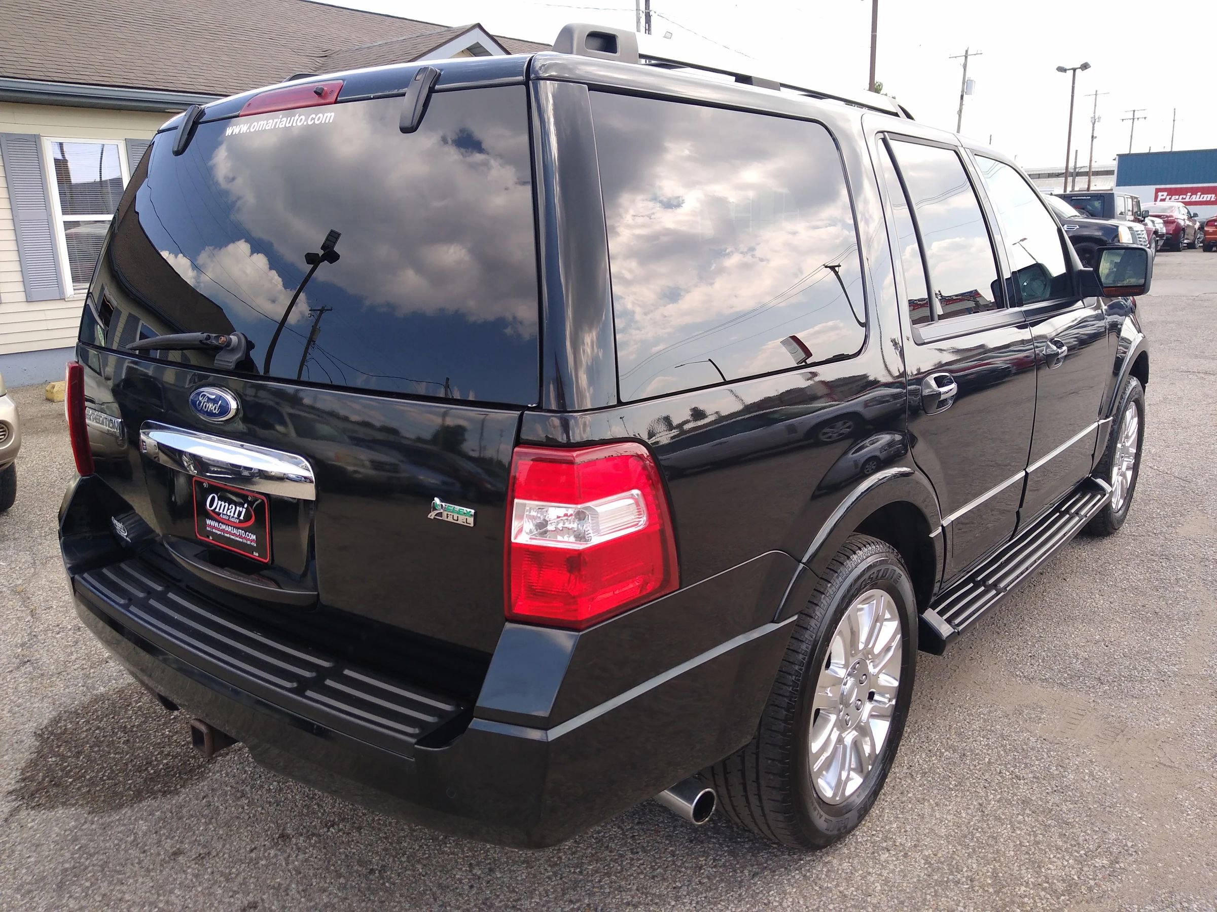 Used 2011 Ford Expedition Limited image 6