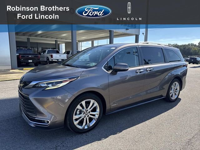 Used 2021 Toyota Sienna Platinum image 1