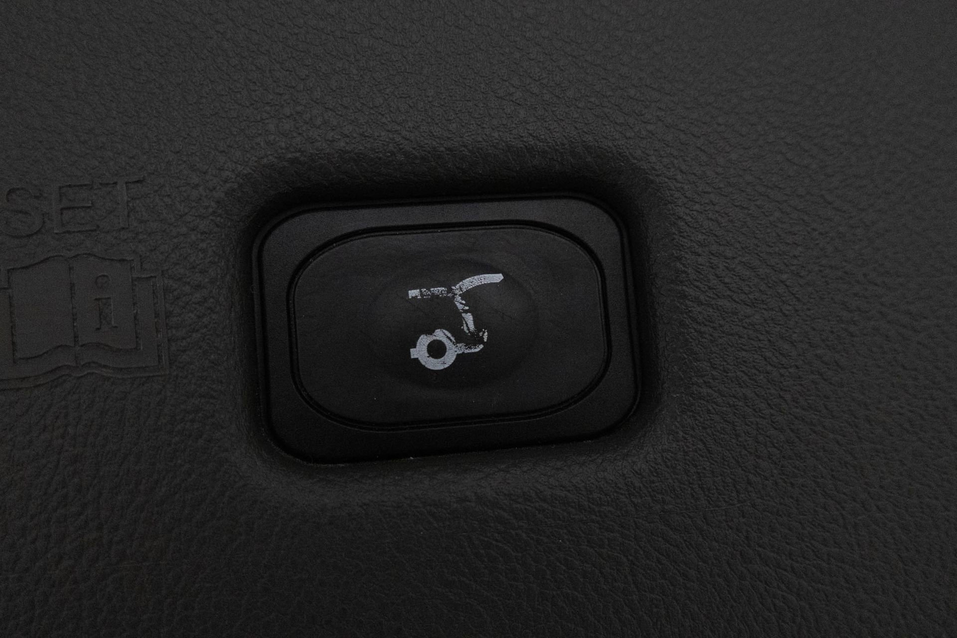 Used 2017 Lincoln MKX Reserve image 37