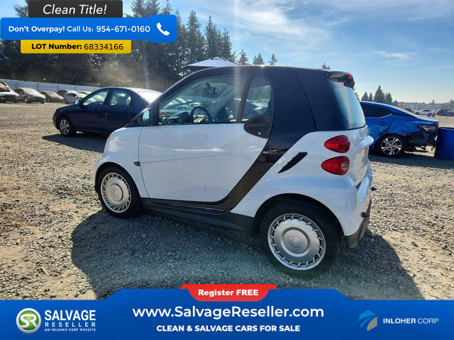 Used 2013 smart fortwo pure RWD image 3