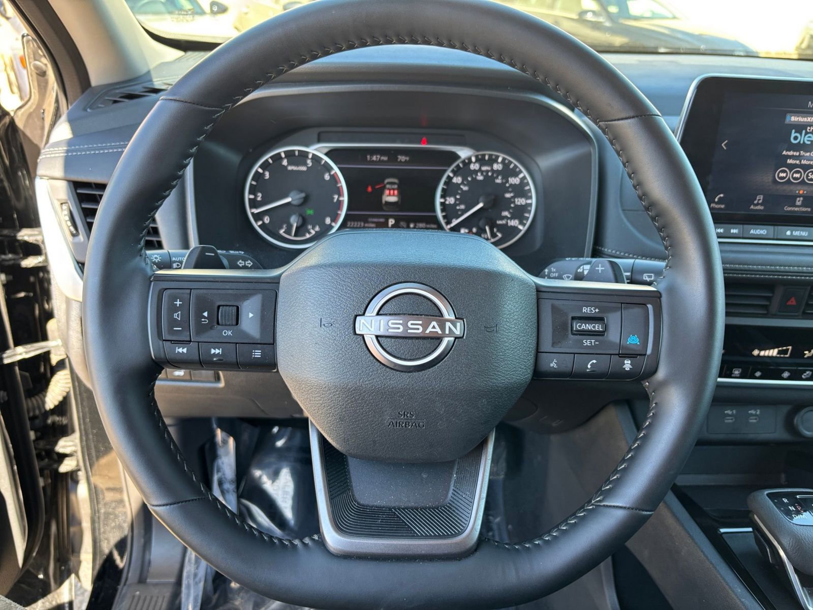 Used 2025 Nissan Rogue SV FWD image 30