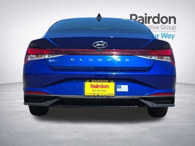 Used 2023 Hyundai Elantra SE w/ Preferred Accessory Package FWD image 6