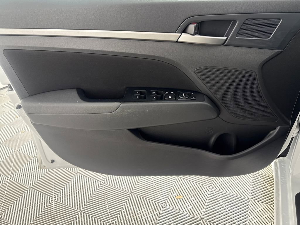 Used 2018 Hyundai Elantra SEL image 10