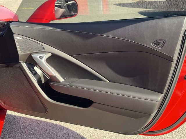 Used 2017 Chevrolet Corvette Stingray Coupe w/ 1LT RWD image 20