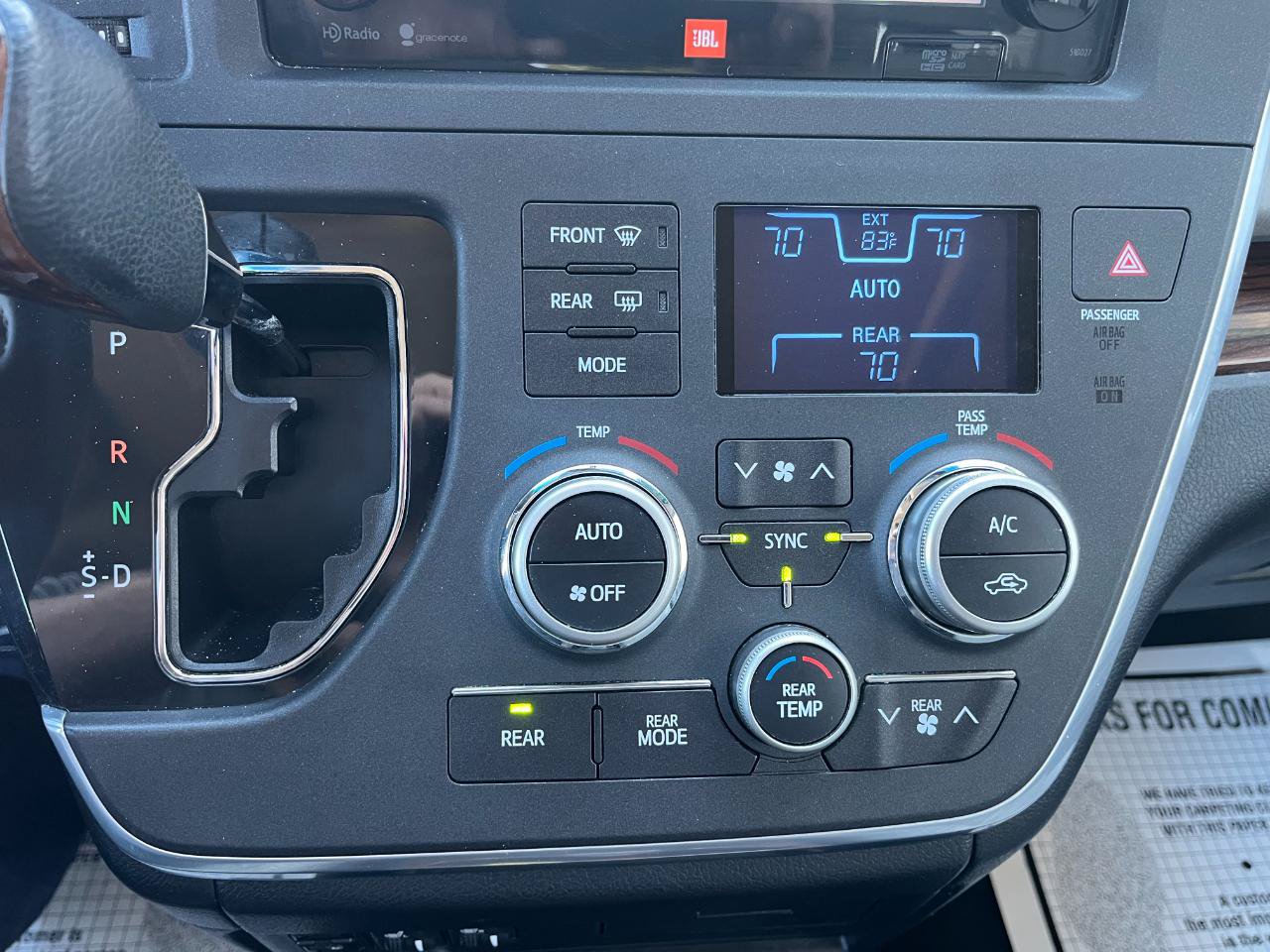 Used 2015 Toyota Sienna Limited FWD image 38