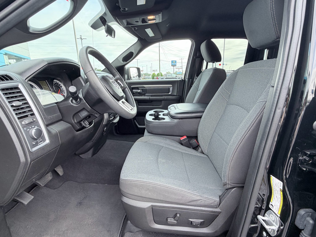 Used 2022 RAM 1500 Classic Warlock AWD/4WD image 22