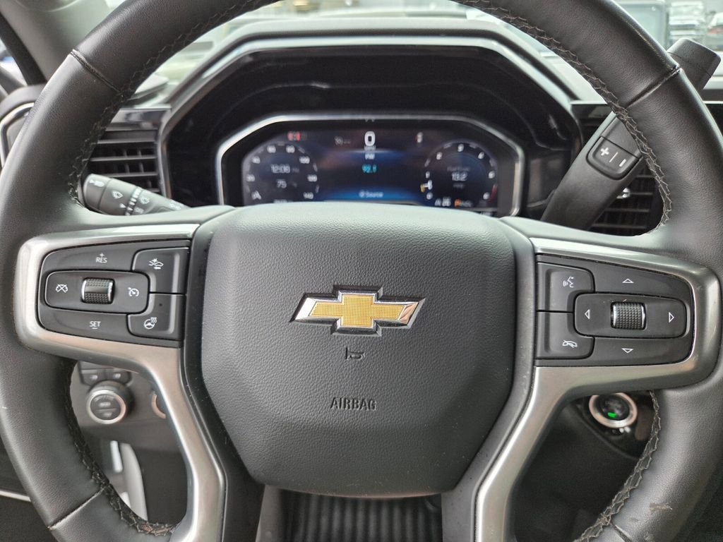 Used 2025 Chevrolet Silverado 2500 LT w/ Convenience Package image 21