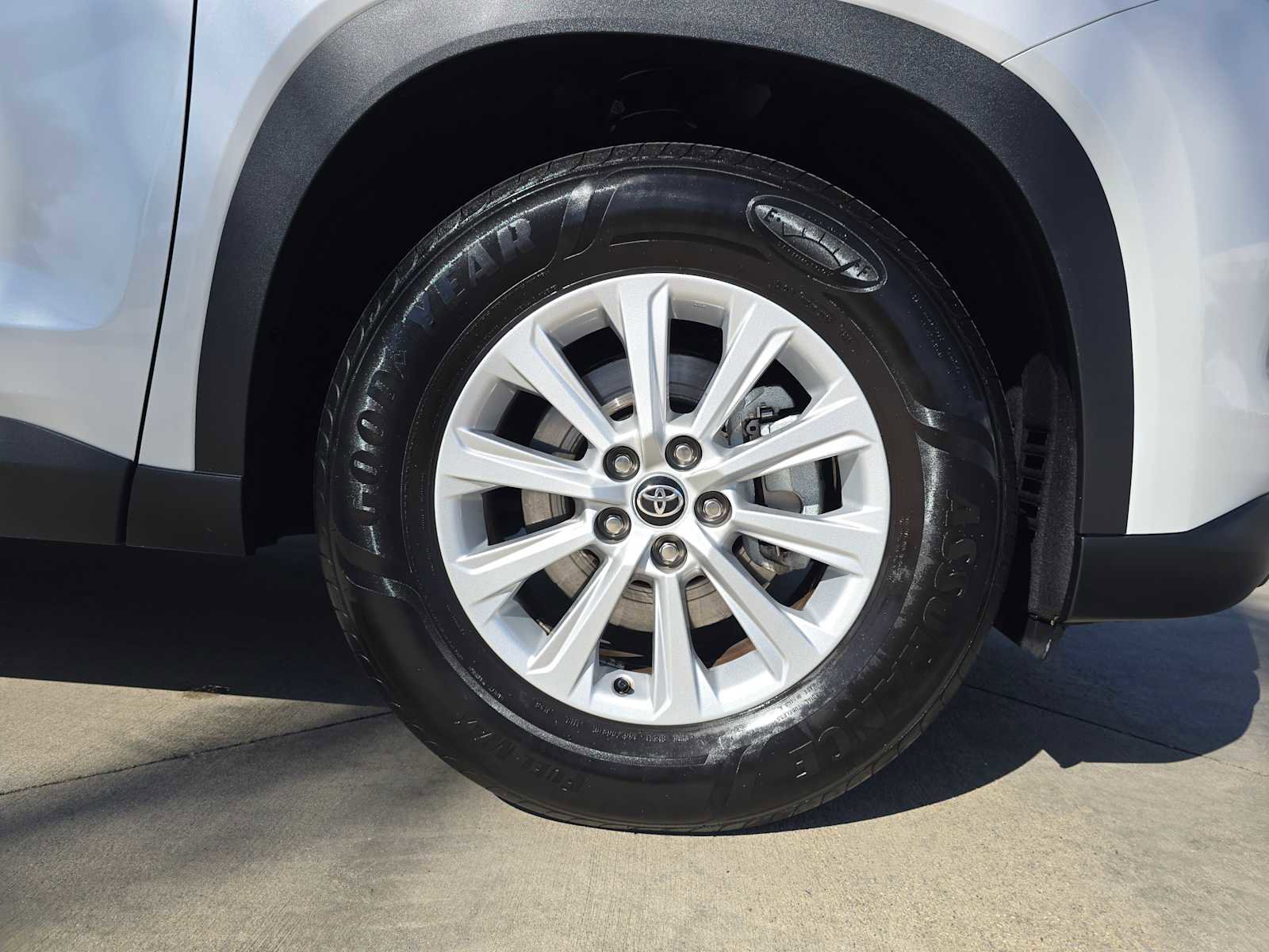 Certified 2025 Toyota Grand Highlander XLE image 9