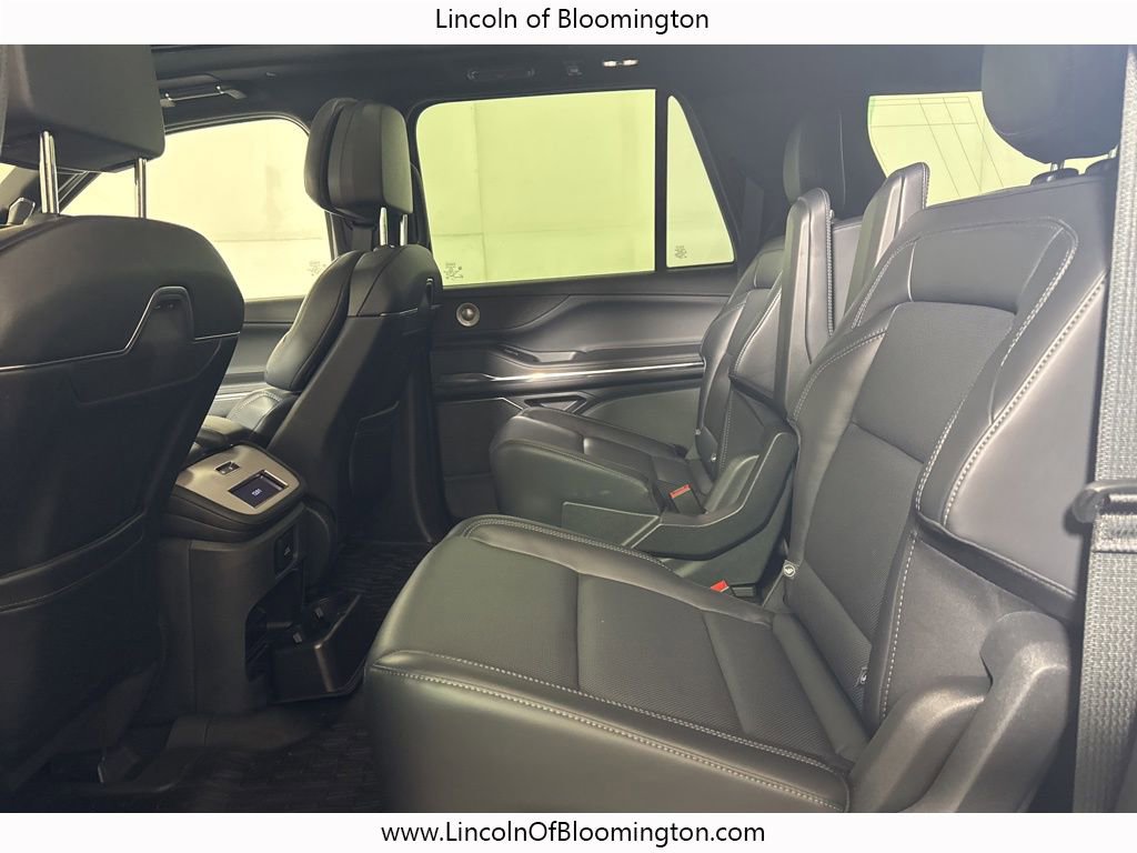 New 2025 Lincoln Navigator L Reserve w/ Jet Appearance Package image 60
