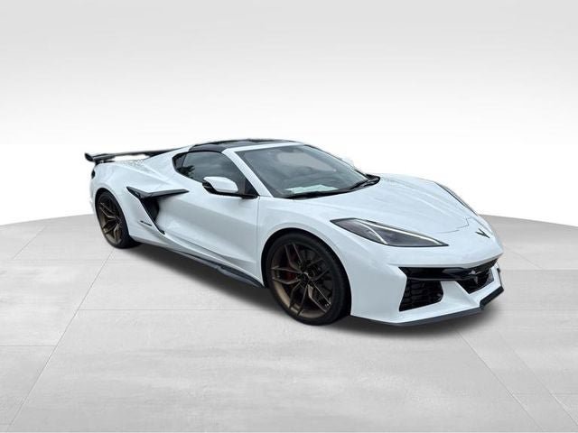 Used 2026 Chevrolet Corvette Z06 RWD image 3