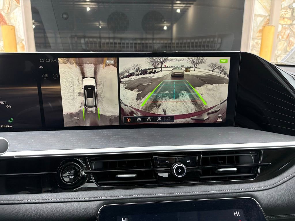 Used 2025 INFINITI QX80 Sensory image 50