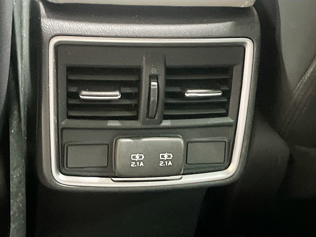 Used 2024 Subaru Forester Limited image 27