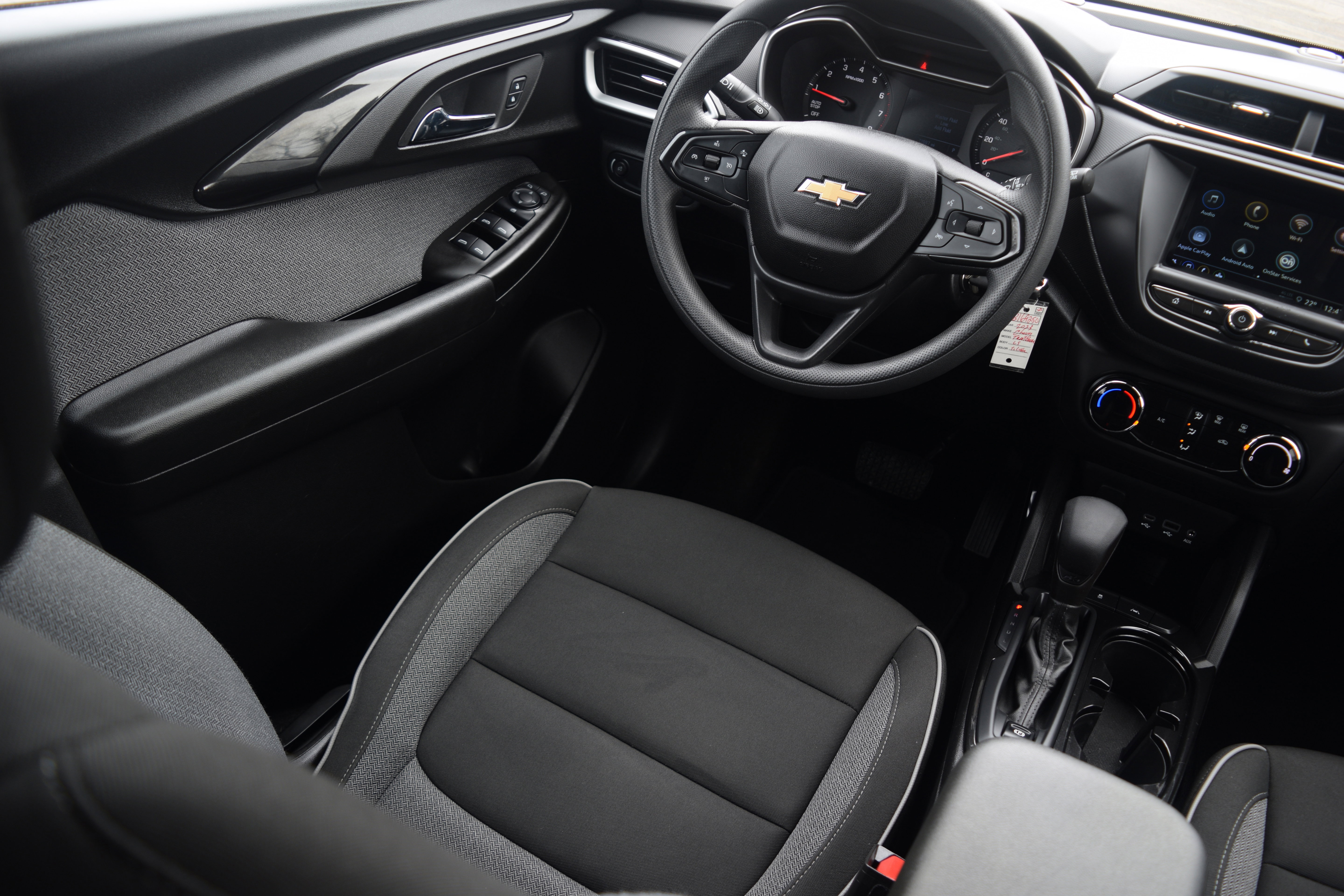 Used 2023 Chevrolet TrailBlazer LS image 2