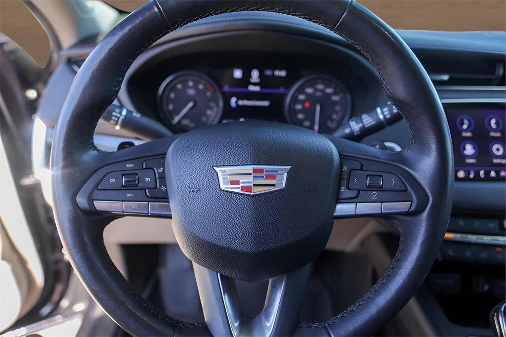 Certified 2022 Cadillac XT4 Premium Luxury w/ Technology Package image 11