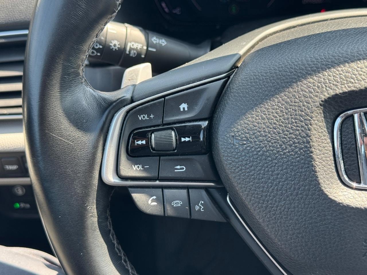 Used 2019 Honda Accord Touring image 27