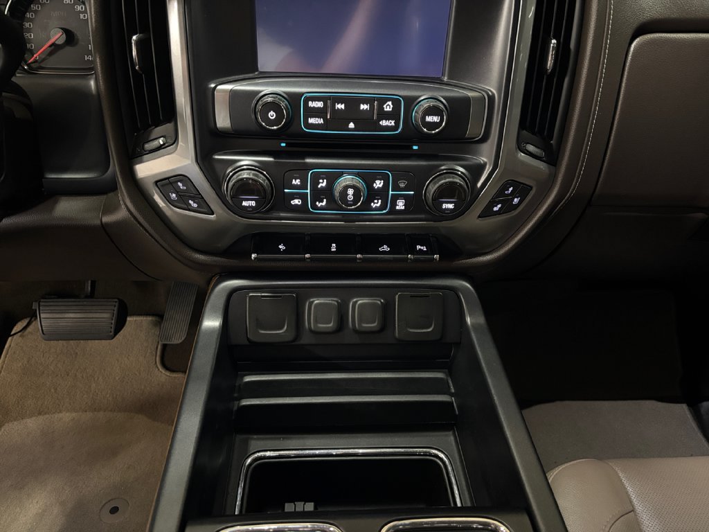 Used 2018 Chevrolet Silverado 1500 LTZ w/ Sport Package AWD/4WD image 12