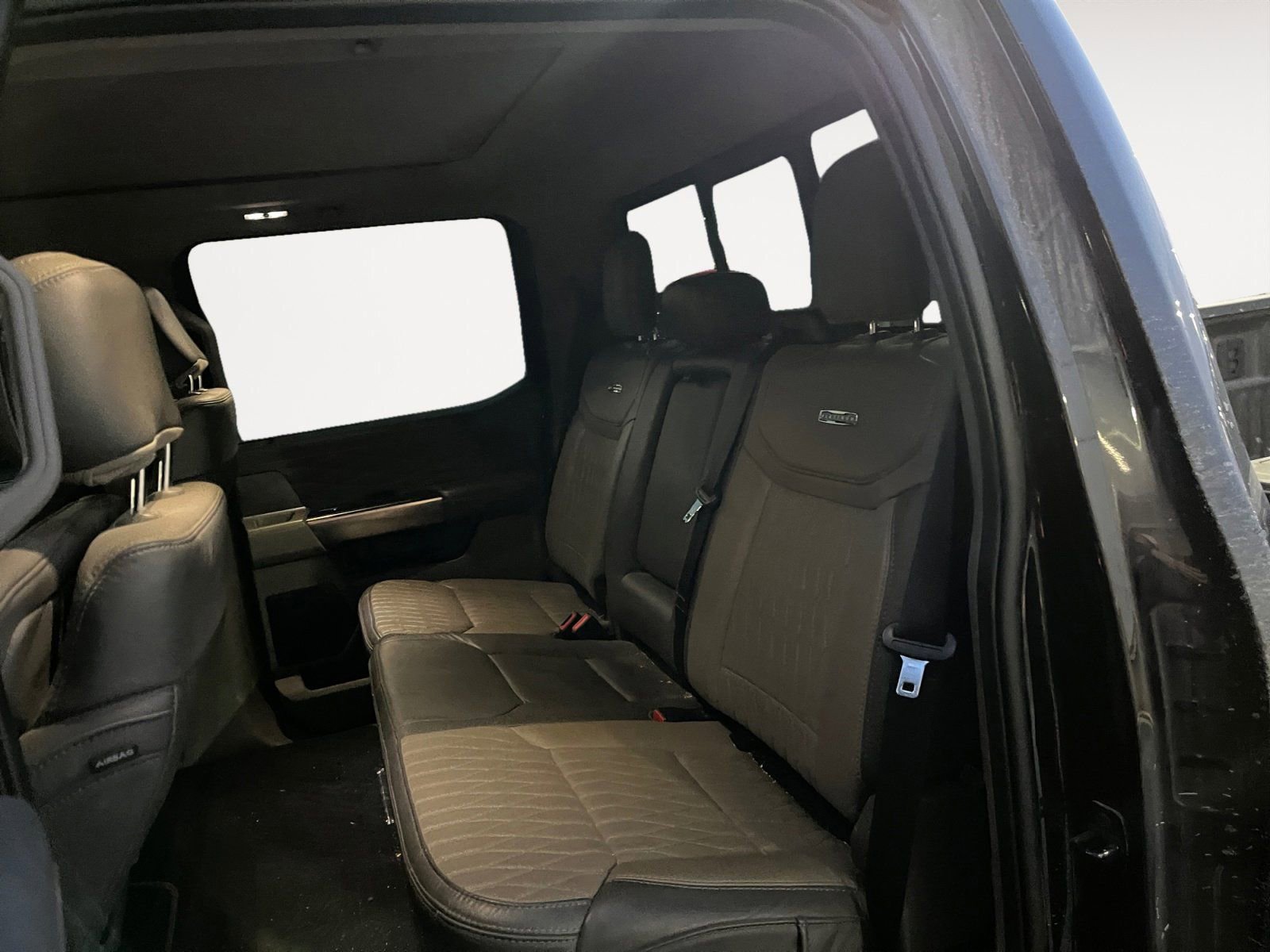 Used 2025 Ford F450 Platinum w/ Platinum Plus Package image 13