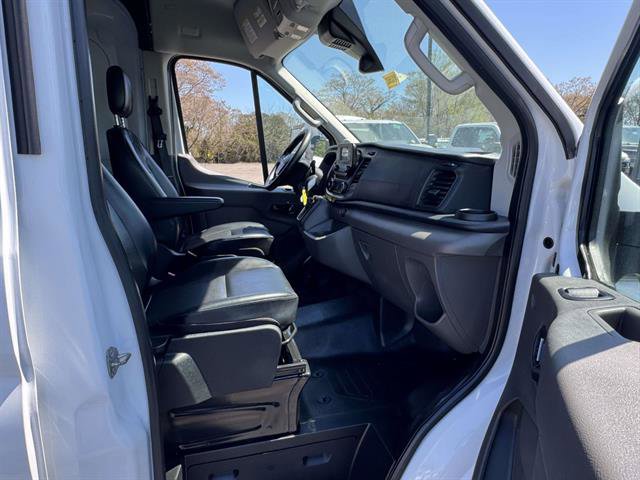 Used 2025 Ford Transit 250 148 Medium Roof RWD image 32
