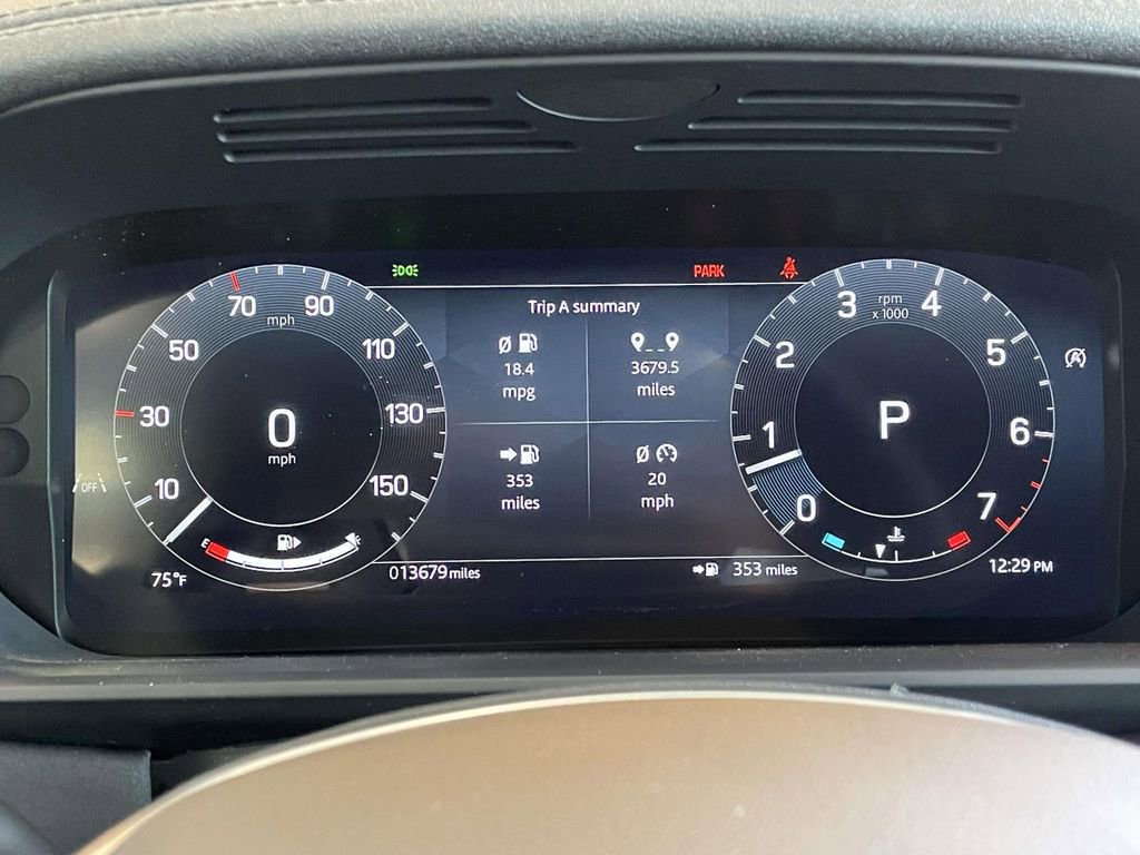 Used 2025 Land Rover Discovery S image 43