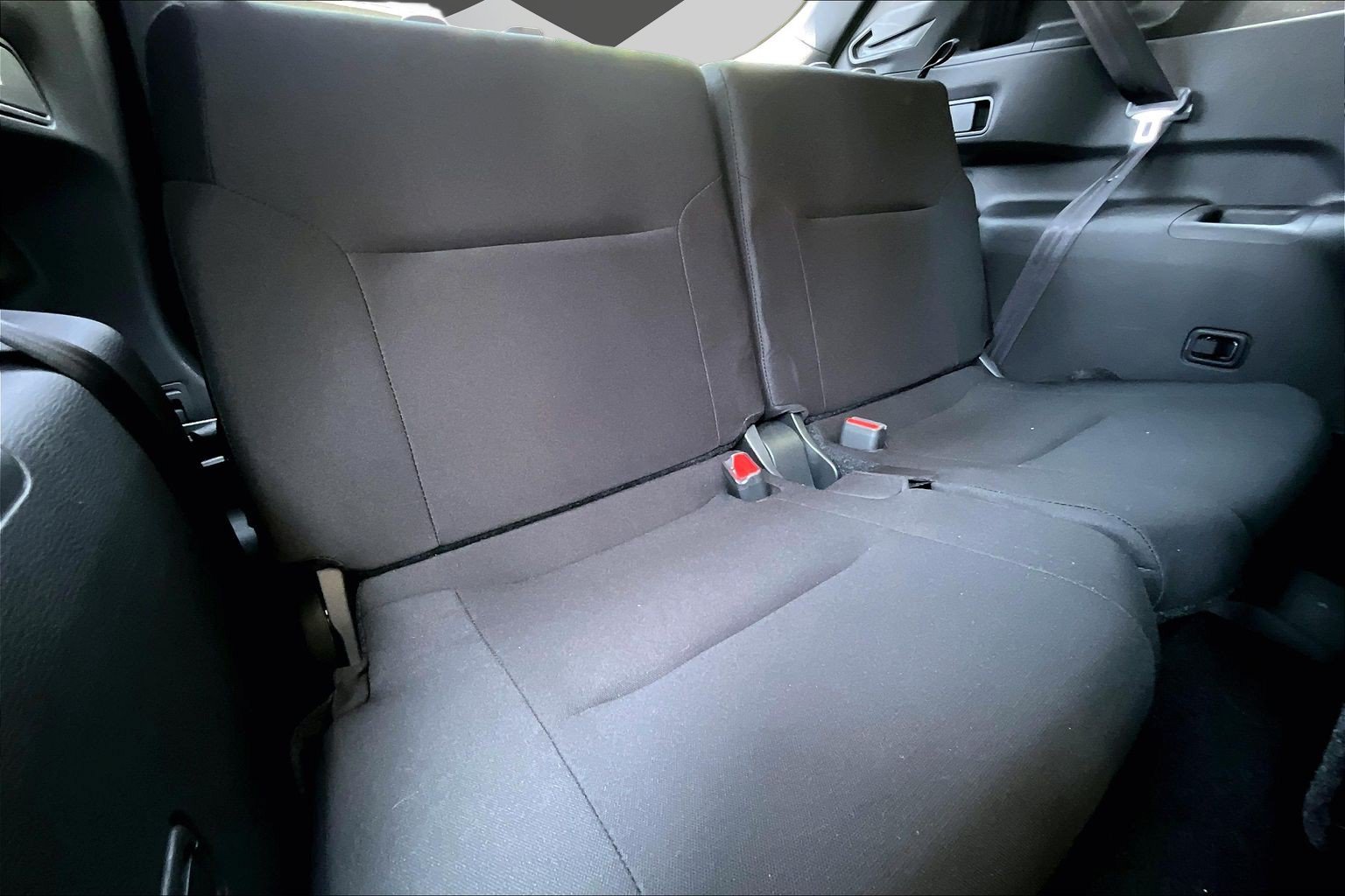 Used 2022 Mitsubishi Outlander ES AWD/4WD image 28