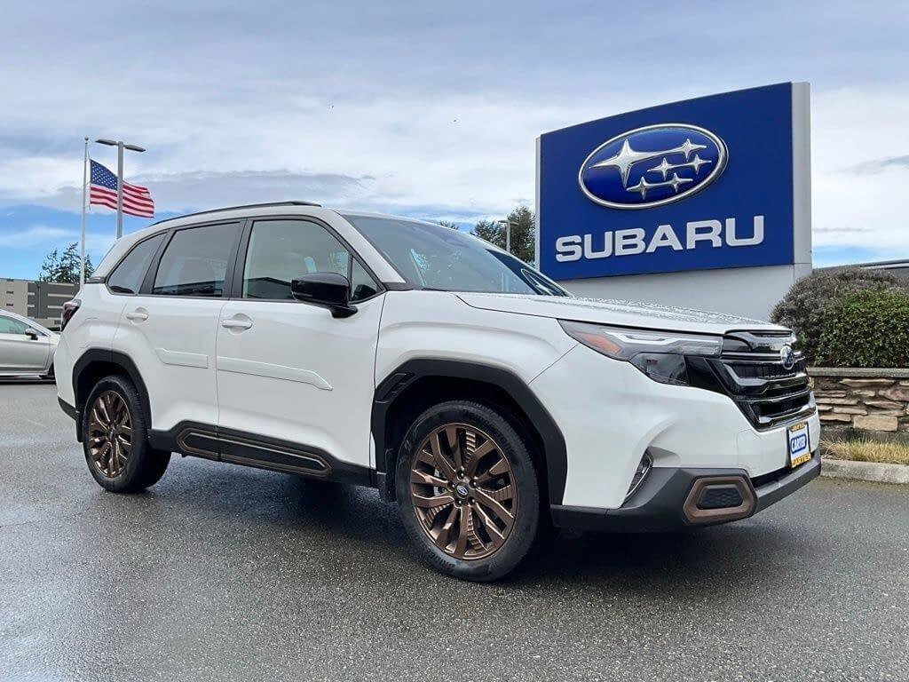 Used 2025 Subaru Forester Sport image 2