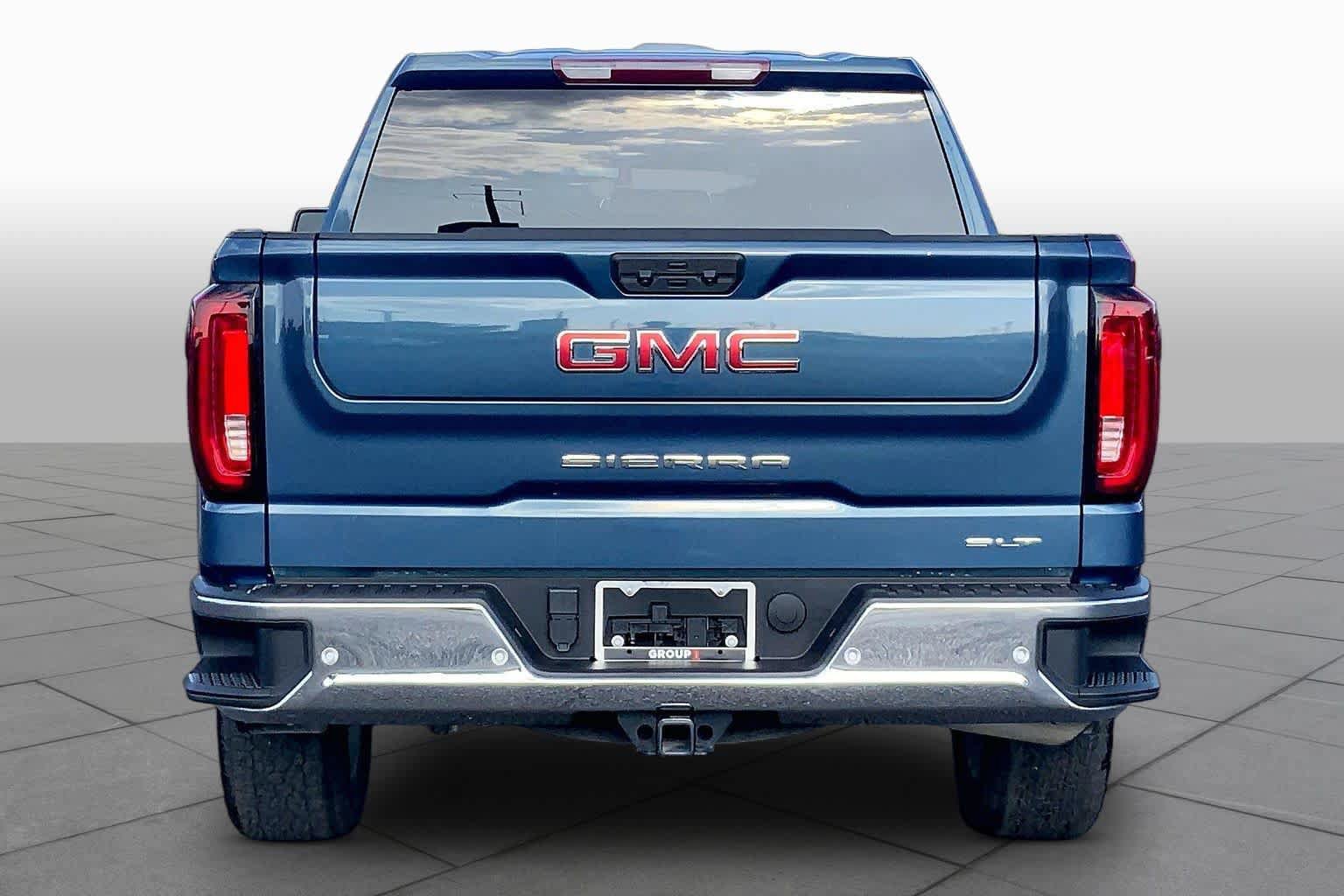 Used 2024 GMC Sierra 1500 SLT w/ SLT Convenience Package AWD/4WD image 5
