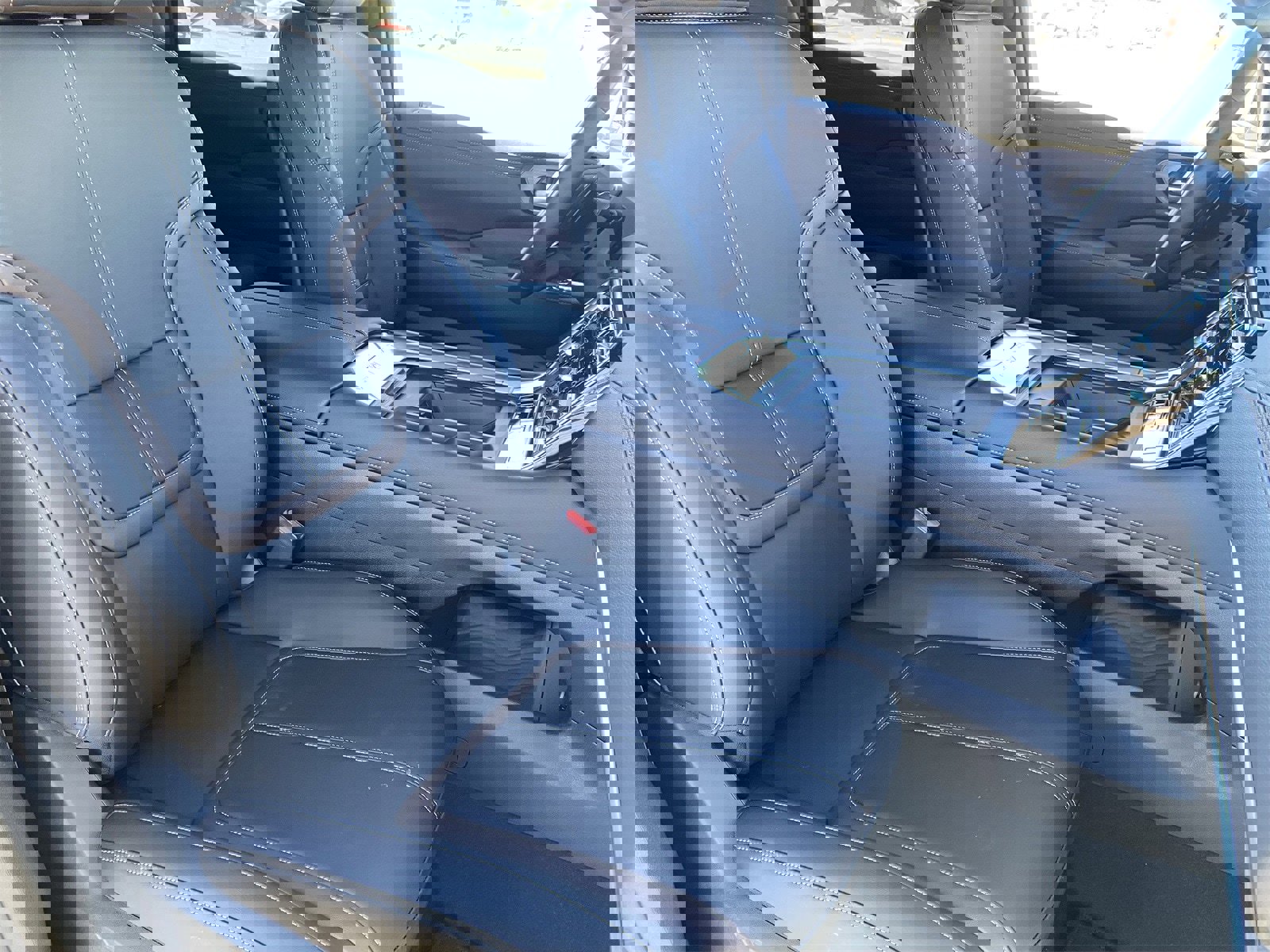 New 2026 Nissan Armada SL w/ Captain's Chari Seat Package image 11