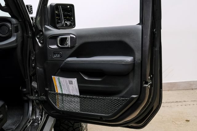 Used 2025 Jeep Wrangler Unlimited Rubicon 392 AWD/4WD image 92
