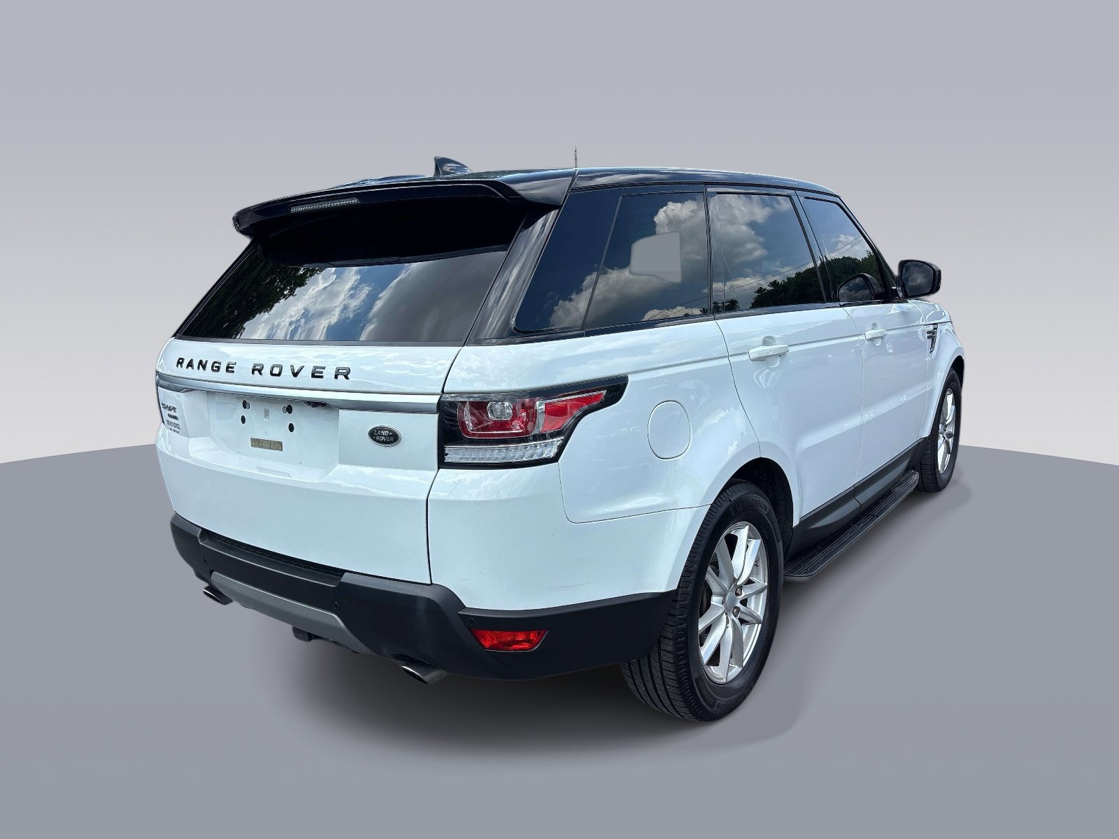 Used 2017 Land Rover Range Rover Sport SE AWD/4WD image 3
