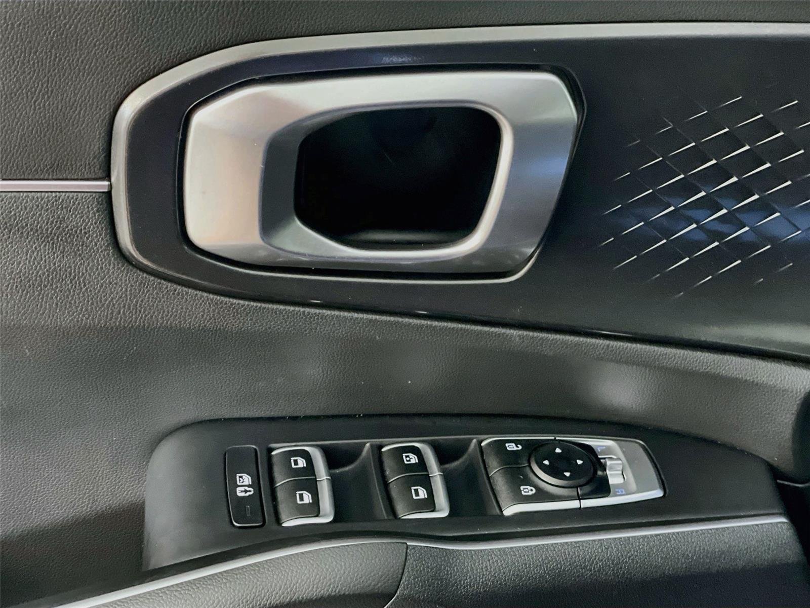 Used 2023 Kia Sorento S w/ Panoramic Sunroof Package FWD image 22