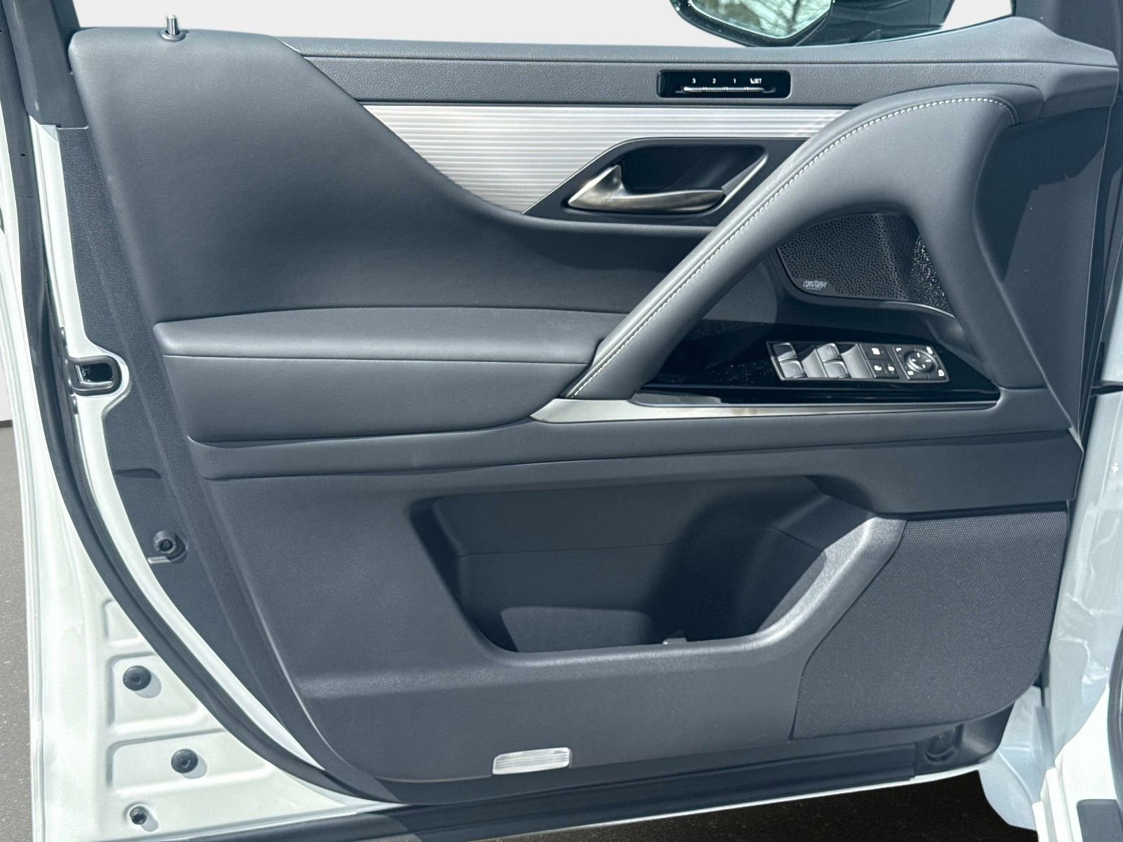New 2026 Lexus LX 700h F Sport AWD/4WD image 17