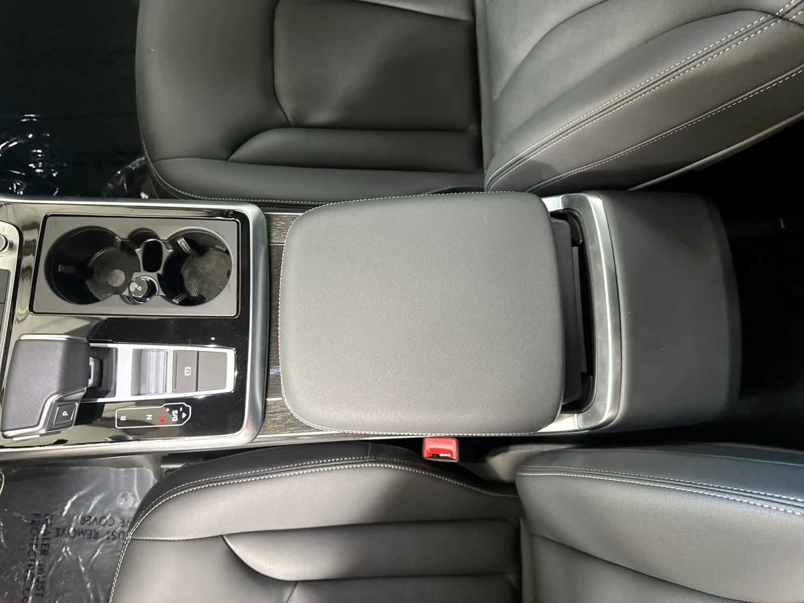 Used 2026 Audi Q8 Premium AWD/4WD image 33