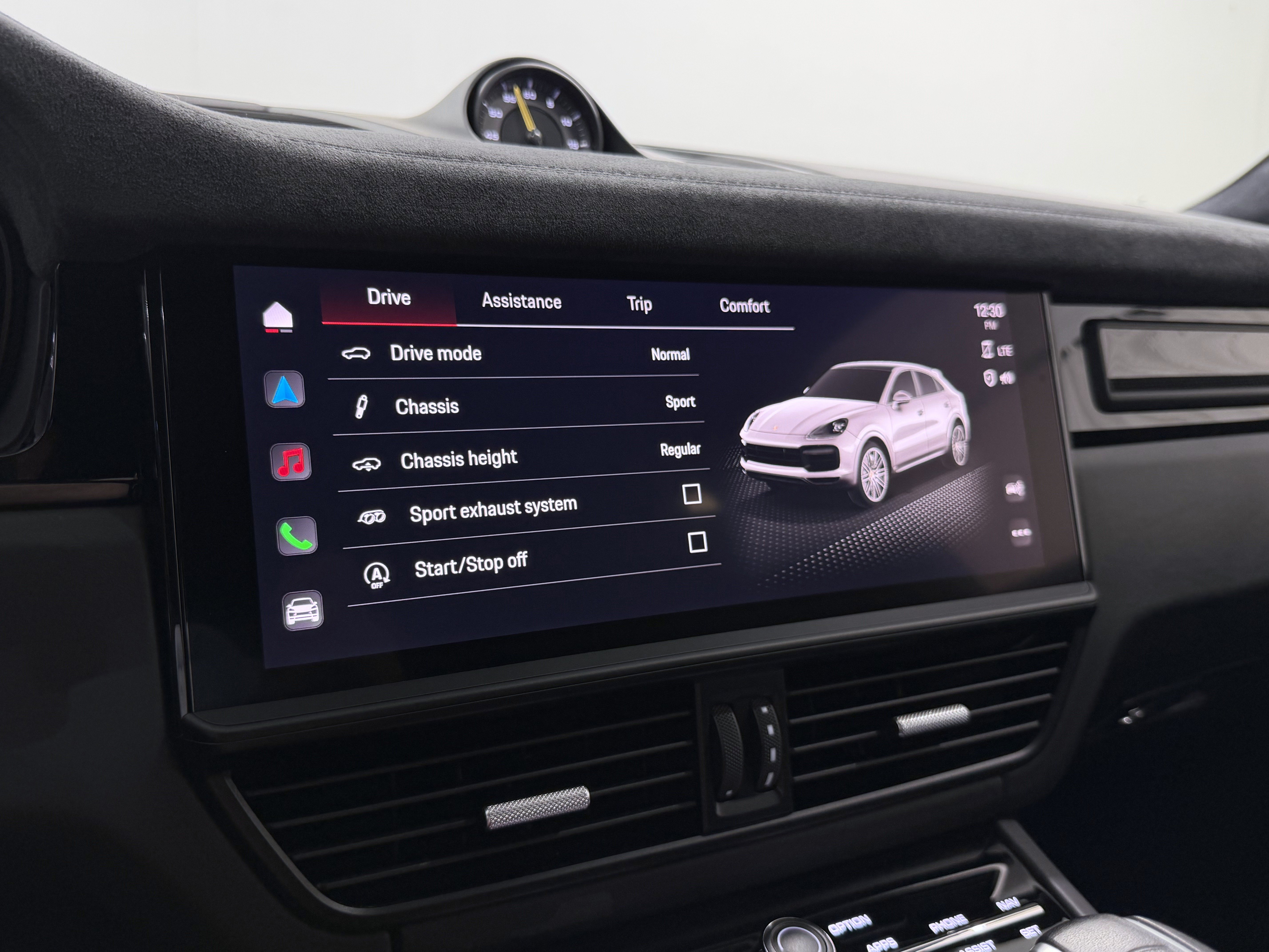 Certified 2022 Porsche Cayenne Turbo GT AWD/4WD image 53
