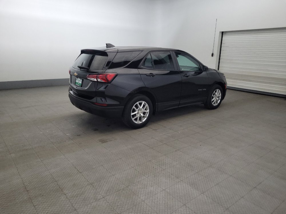 Used 2024 Chevrolet Equinox LS FWD image 10
