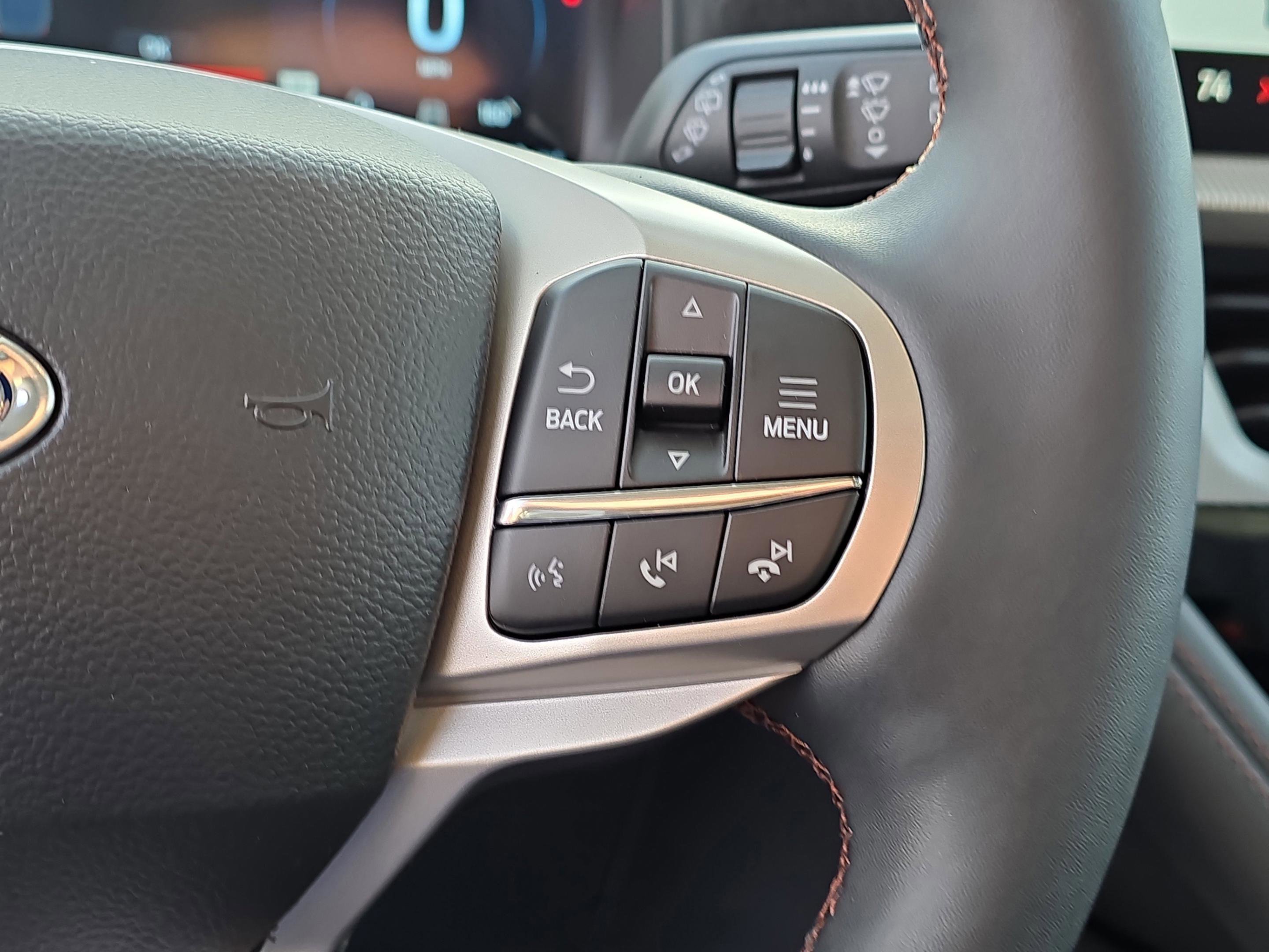 New 2026 Ford Explorer Active w/ Active Comfort Package image 21