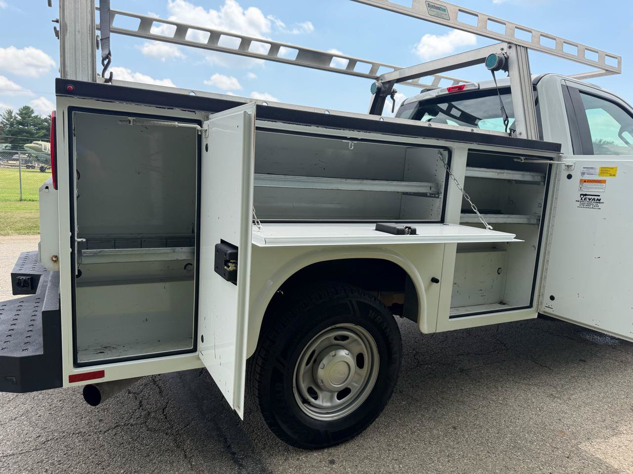 Used 2022 Ford F250 XL w/ Power Equipment Group AWD/4WD image 40