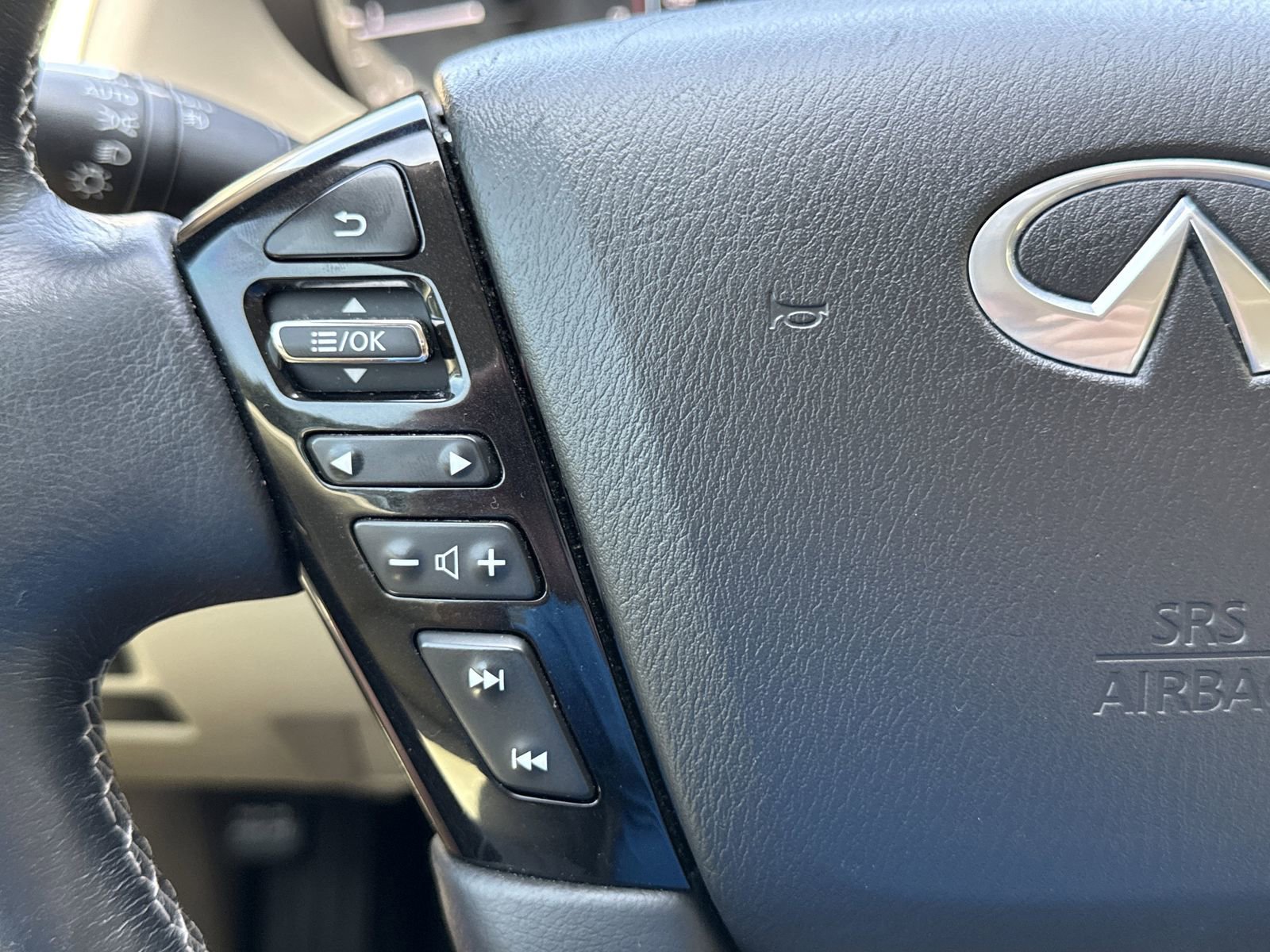 Used 2022 INFINITI QX80 Luxe w/ Cargo Package AWD/4WD image 24