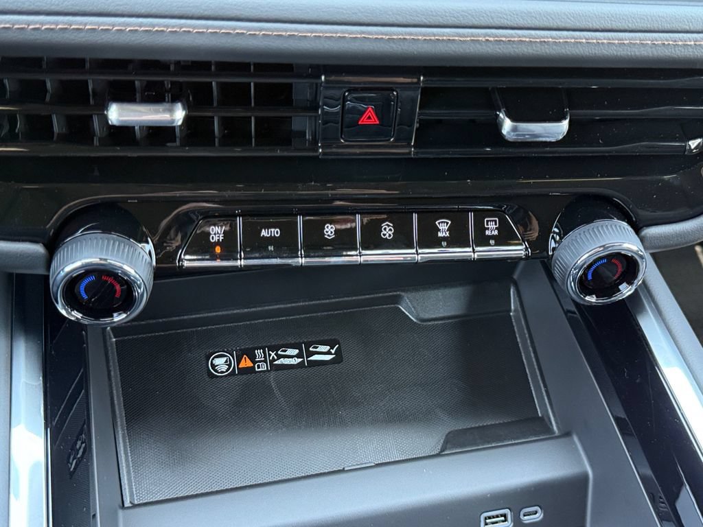 New 2026 Chevrolet Tahoe High Country AWD/4WD image 18