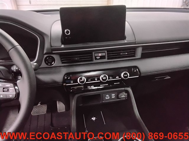 Used 2025 Honda Pilot Touring image 10
