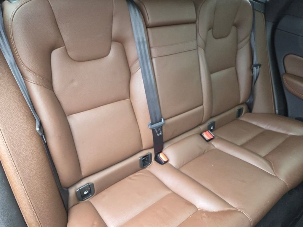 Used 2019 Volvo XC60 T5 Inscription w/ Protection Package Premier image 30
